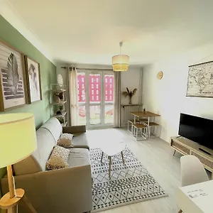 le-chateaucreux-cosy-spa.hotels-rhonealpes.com/